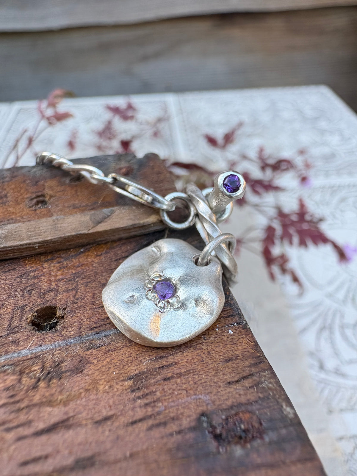 Amethyst Aya t-bar